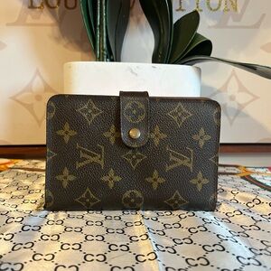 Louis Vuitton Brown Monogram Card Holder